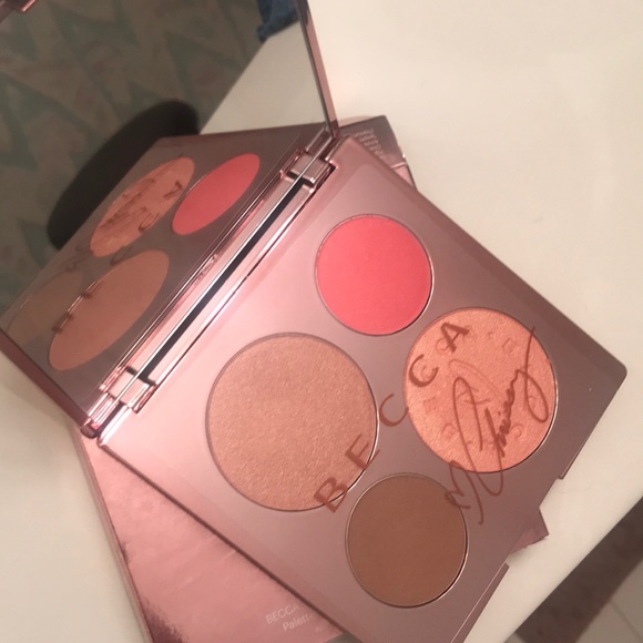 BECCA Other - NWT Becca Face Palette